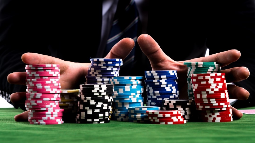 Turn Position Disadvantages Into Poker Advantages